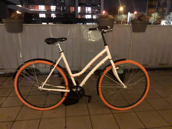 Velo_fiksitis_sieviesu